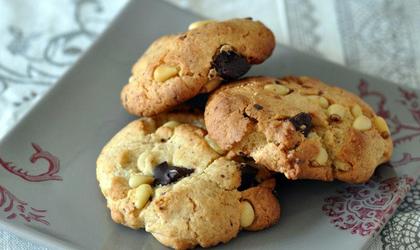 Cookies chocolat et pignons de pin